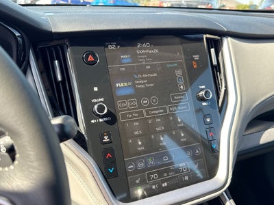 2025 Subaru LEGACY Premium