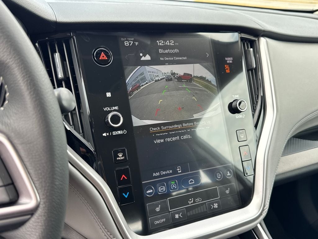 2025 Subaru LEGACY Premium