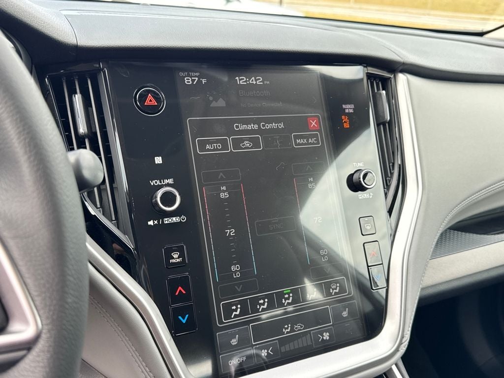 2025 Subaru LEGACY Premium