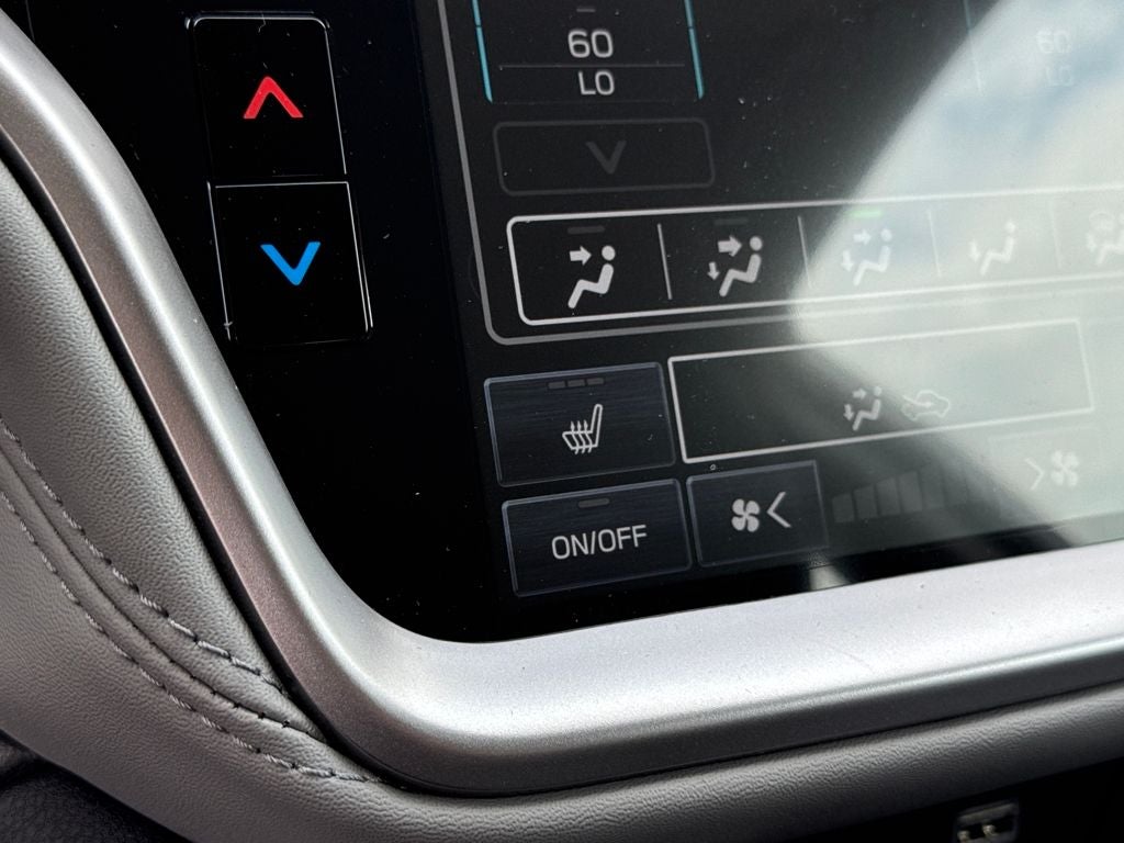 2025 Subaru LEGACY Premium