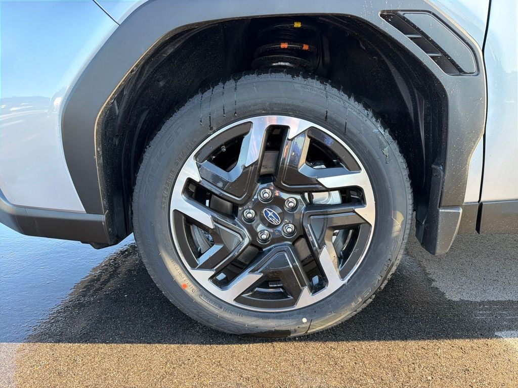 2025 Subaru FORESTER Premium Hybrid