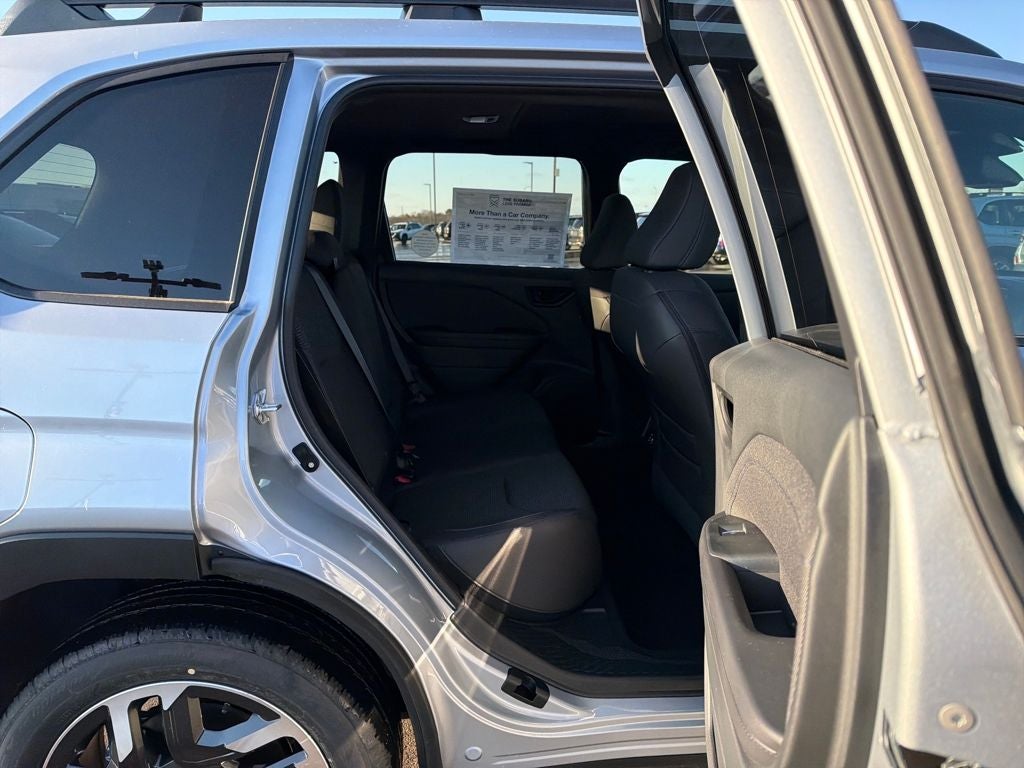 2025 Subaru FORESTER Premium Hybrid