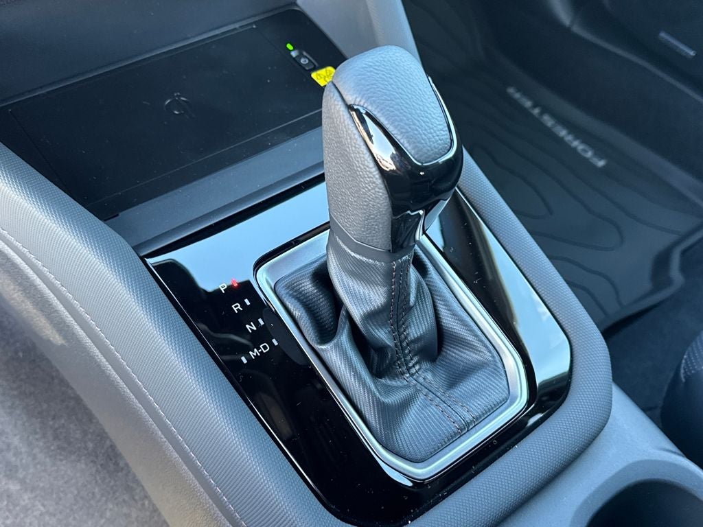 2025 Subaru FORESTER Limited Hybrid