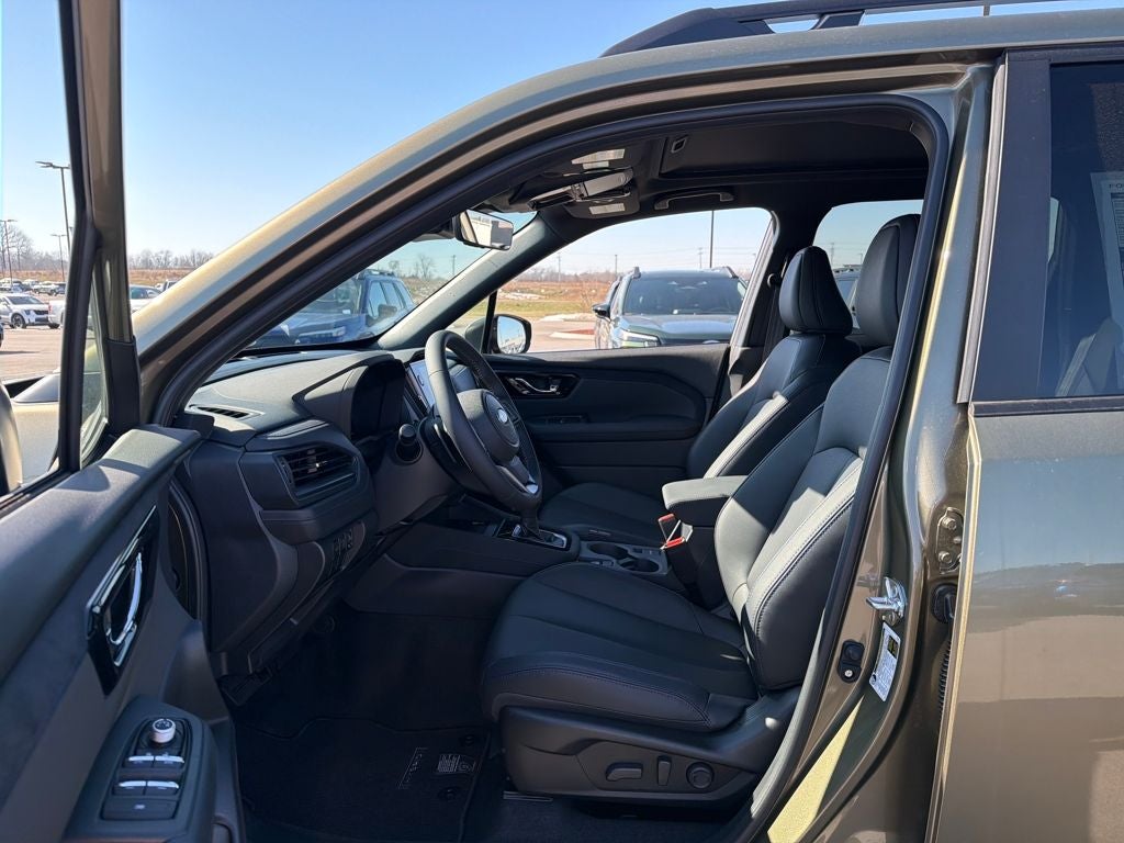 2025 Subaru FORESTER Limited Hybrid