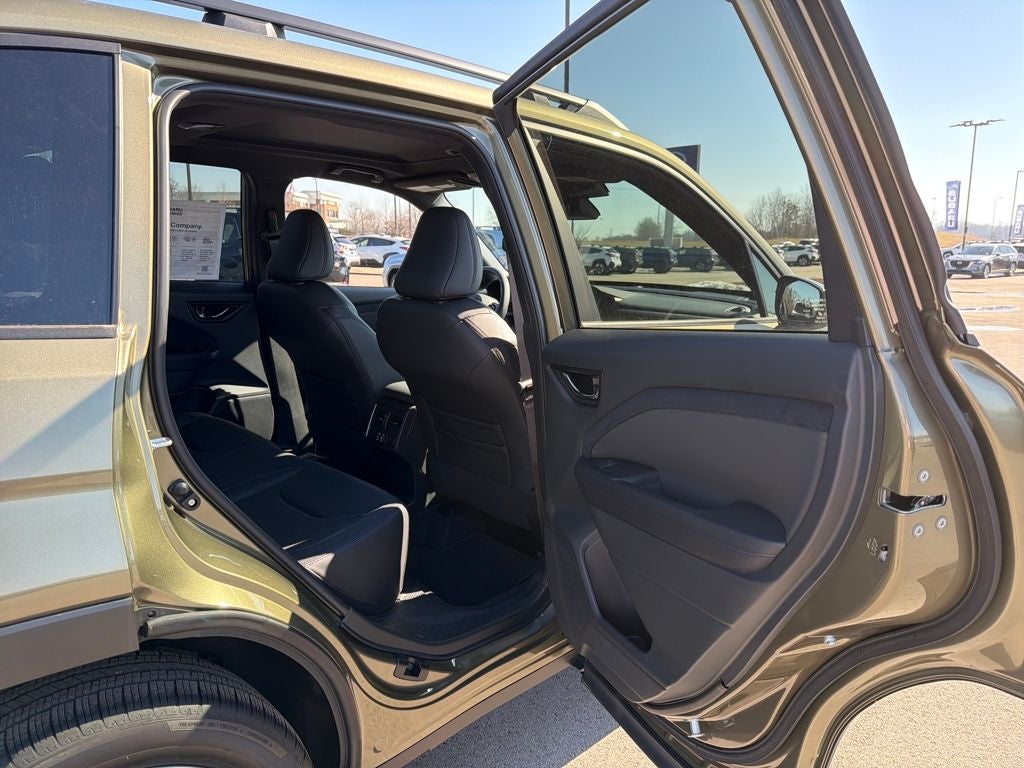 2025 Subaru FORESTER Limited Hybrid