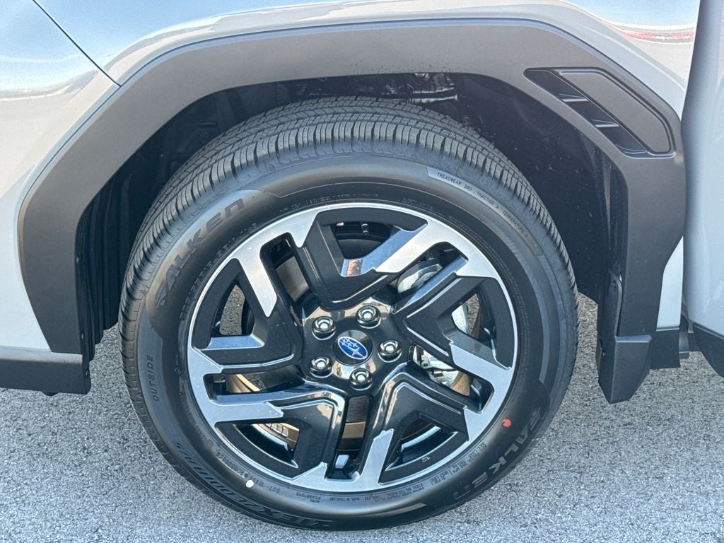 2025 Subaru FORESTER Limited Hybrid