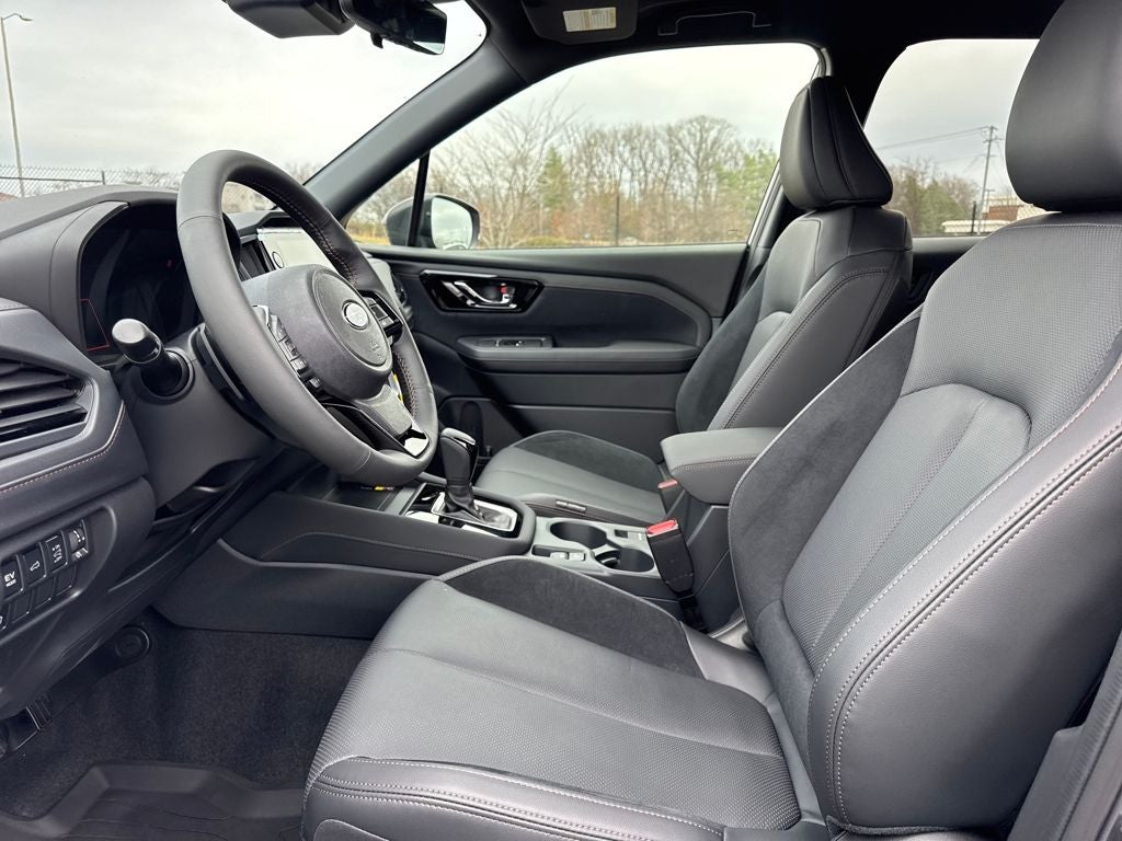 2025 Subaru FORESTER Touring Hybrid