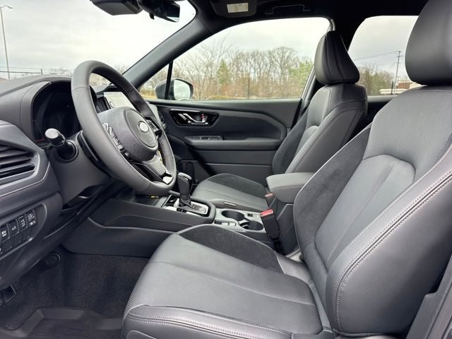 2025 Subaru FORESTER Touring Hybrid