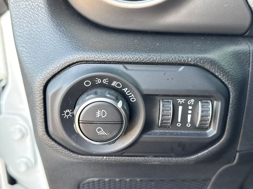 2020 Jeep Gladiator Sport