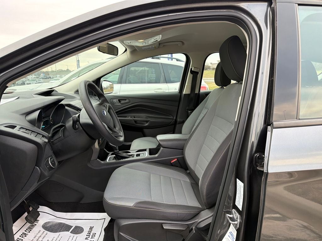 2019 Ford Escape S
