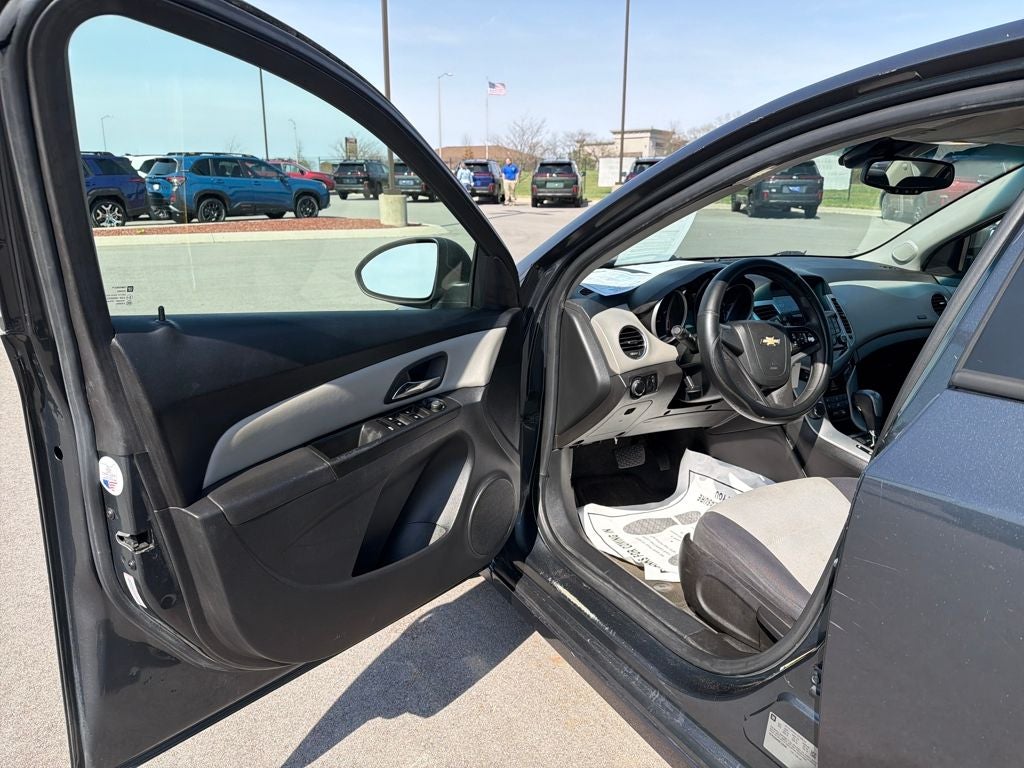 2013 Chevrolet Cruze LS
