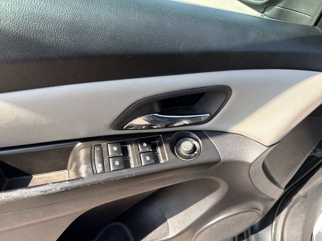 2013 Chevrolet Cruze LS