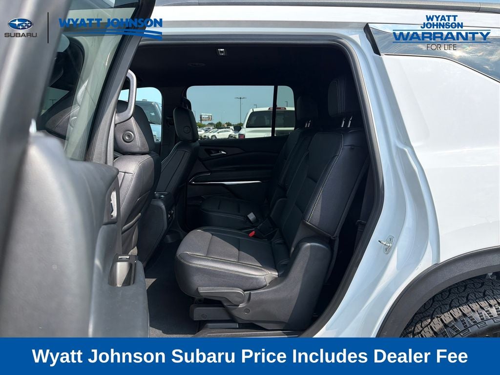 2025 Chevrolet Traverse LT 2LT