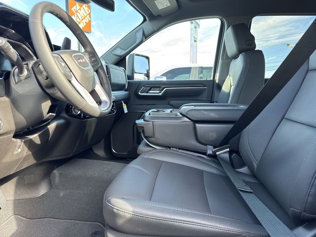 2026 GMC Sierra 2500HD SLT