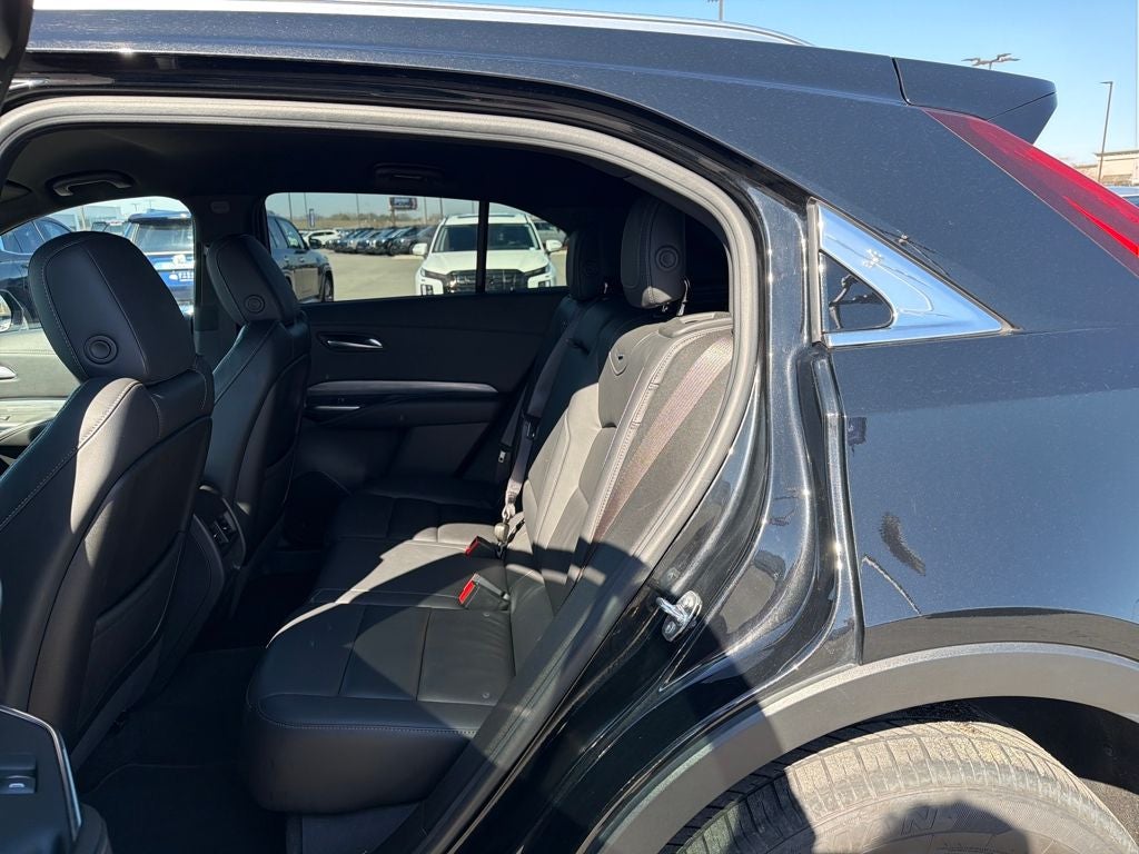 2024 Cadillac XT4 Premium Luxury