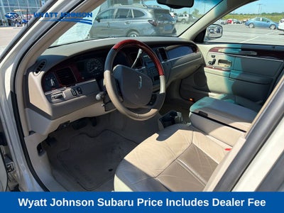 2005 Lincoln Town Car Signature Limited