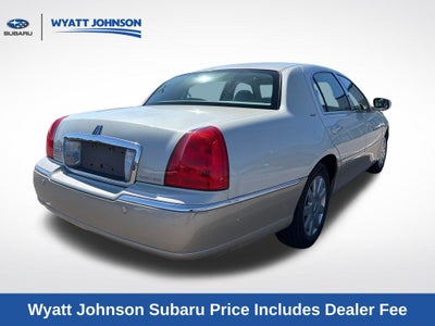 2005 Lincoln Town Car Signature Limited