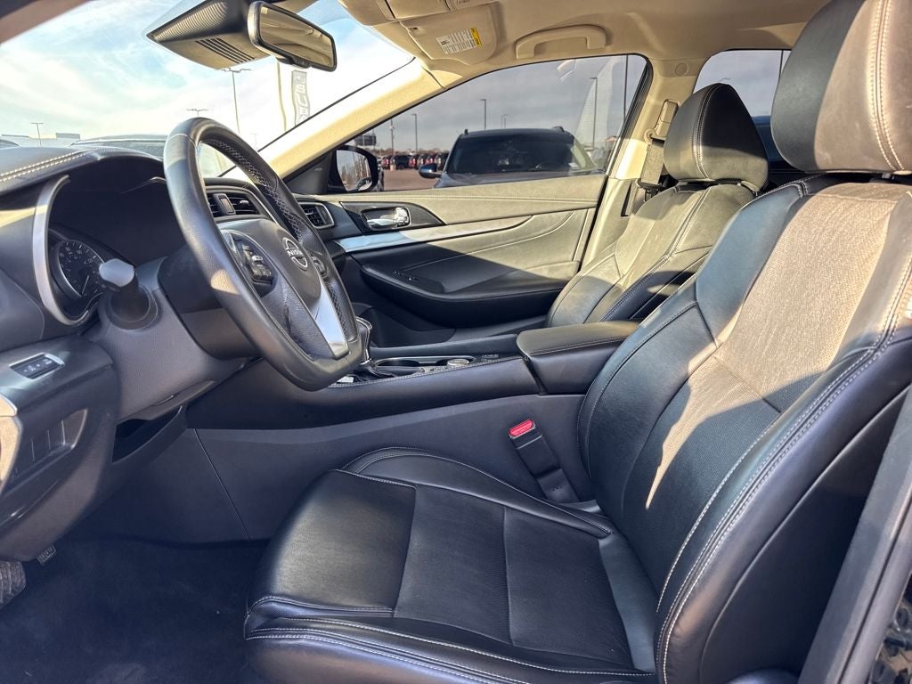 2023 Nissan Maxima SV