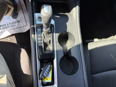 2022 Nissan Altima 2.5 S