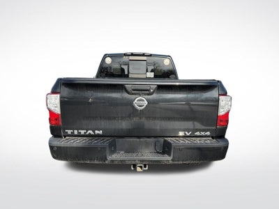2017 Nissan Titan SV