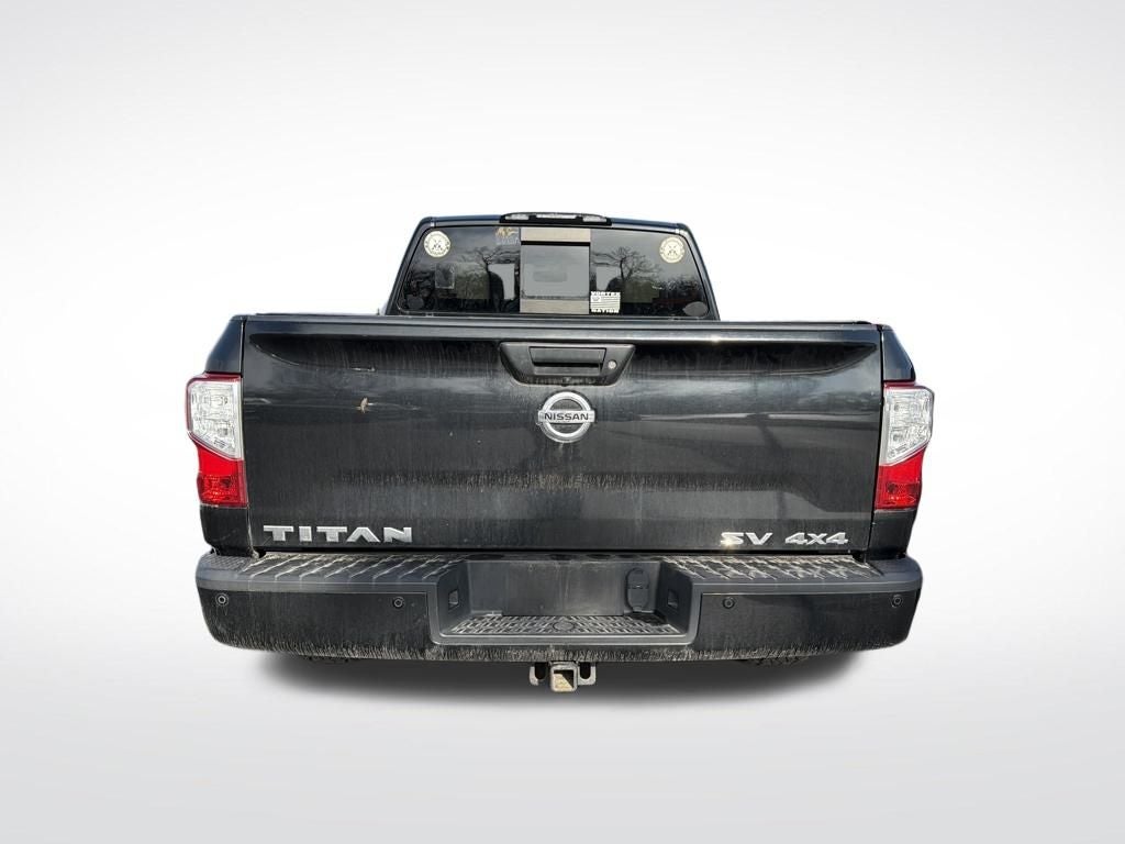 2017 Nissan Titan SV
