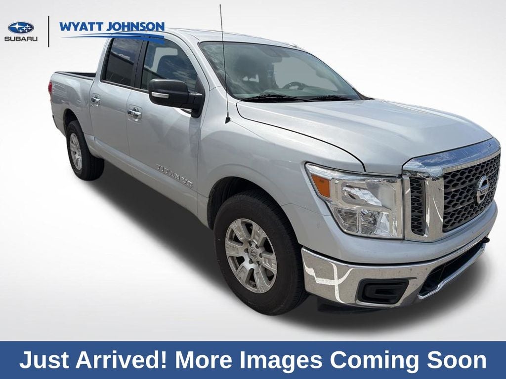 2018 Nissan Titan SV