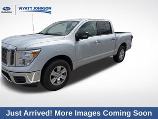 2018 Nissan Titan SV