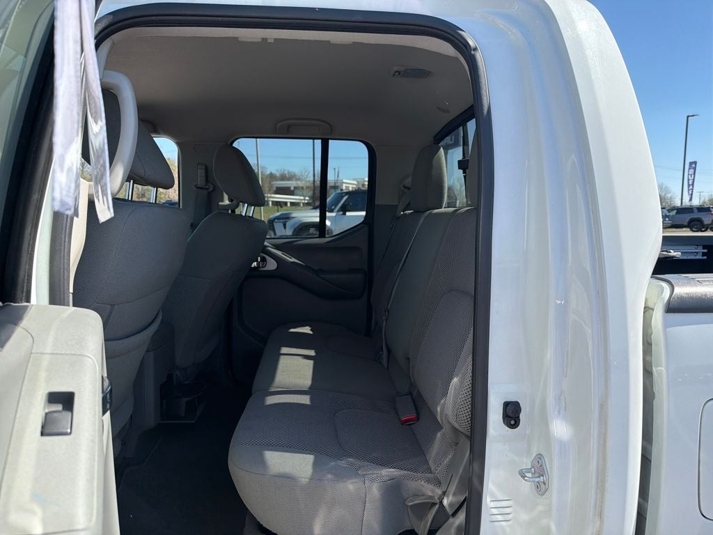 2021 Nissan Frontier SV