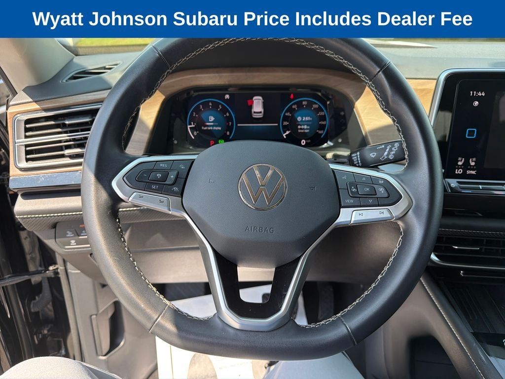 2025 Volkswagen Atlas 2.0T SE w/Technology