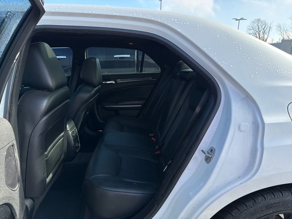 2011 Chrysler 300C Base