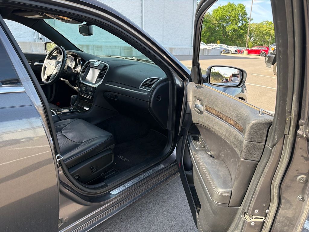 2014 Chrysler 300 C