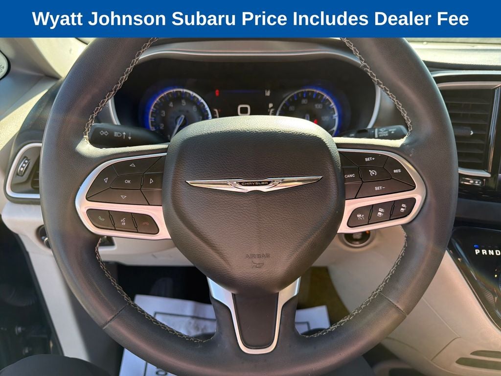 2022 Chrysler Pacifica Touring L