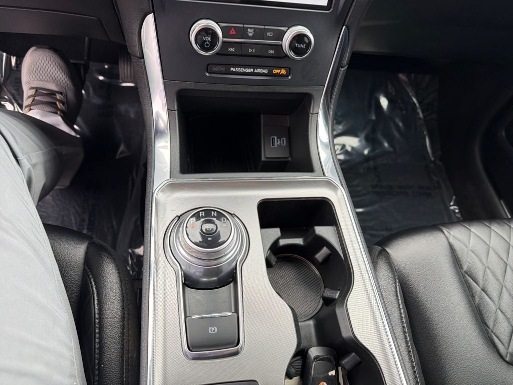 2023 Ford Edge Titanium