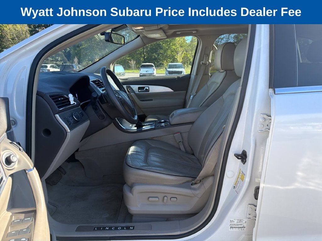 2013 Lincoln MKX Base