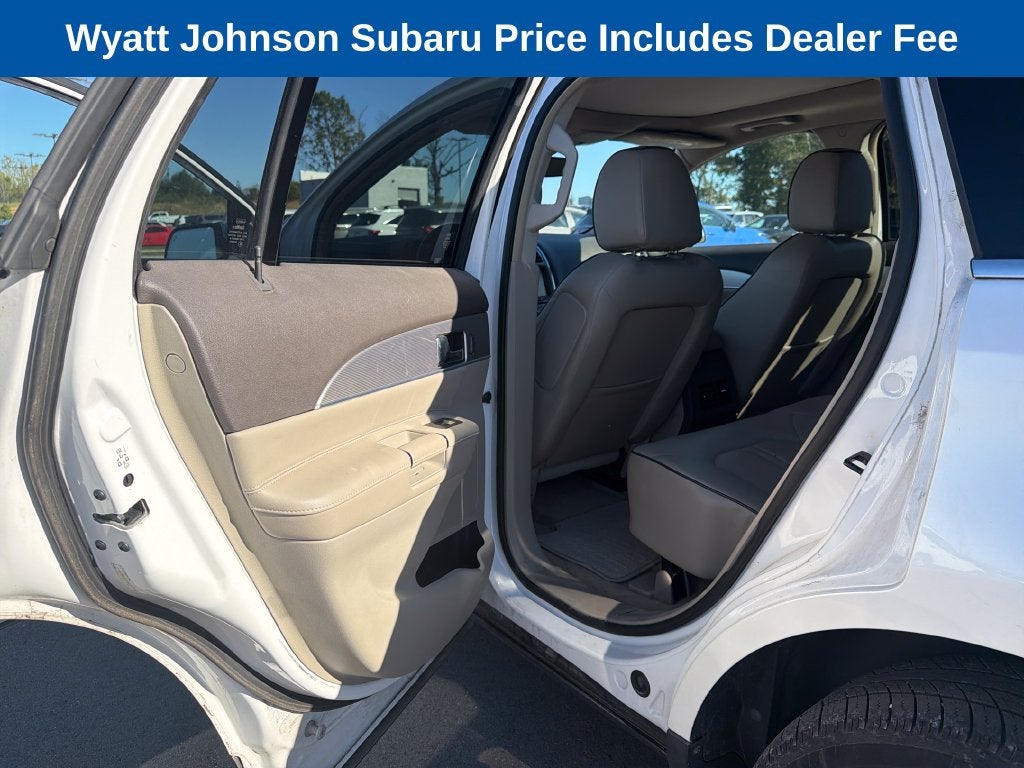 2013 Lincoln MKX Base