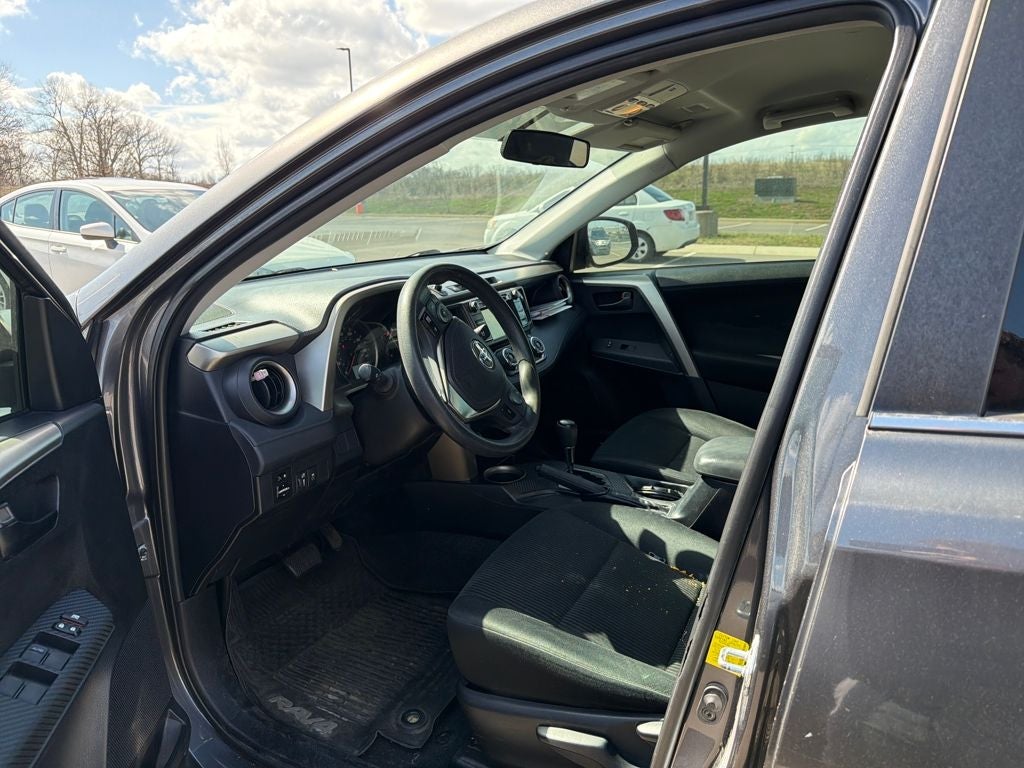 2014 Toyota RAV4 LE