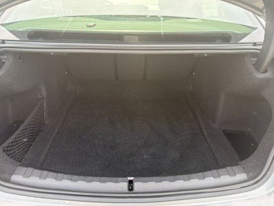 2024 BMW 3 Series 330i