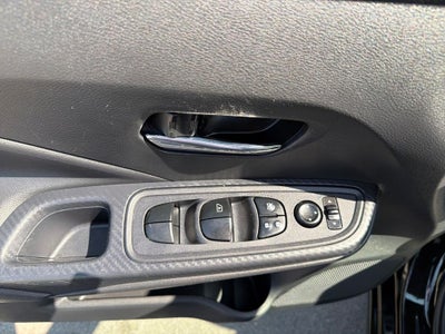 2023 Nissan Versa 1.6 SV