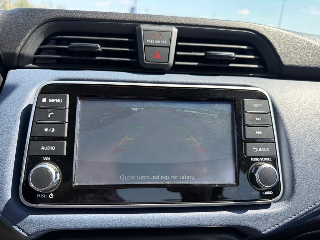 2023 Nissan Versa 1.6 SV