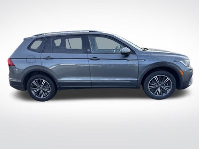 2024 Volkswagen Tiguan 2.0T Wolfsburg Edition