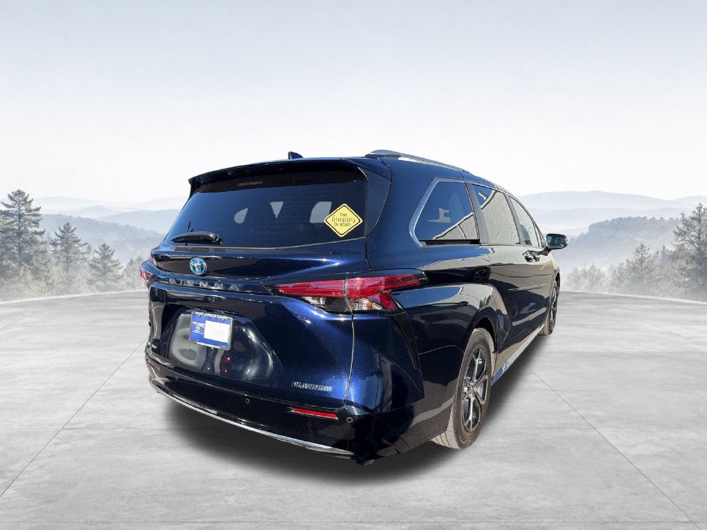 2025 Toyota Sienna Platinum 7 Passenger