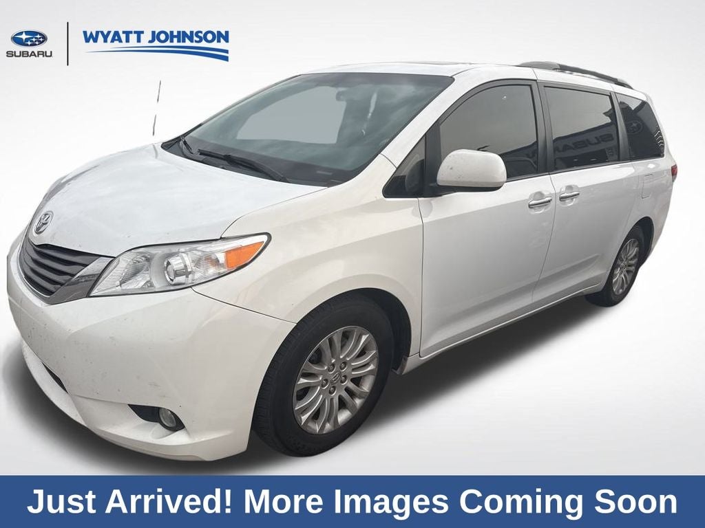 2013 Toyota Sienna XLE