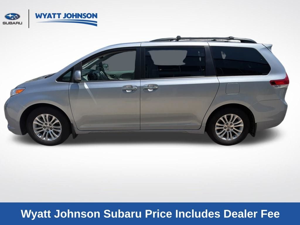 2014 Toyota Sienna XLE 7 Passenger