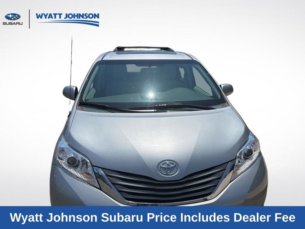 2014 Toyota Sienna XLE 7 Passenger