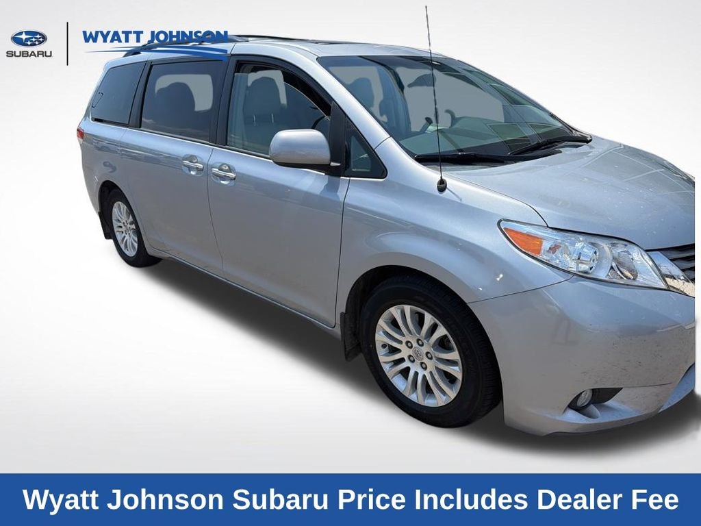 2014 Toyota Sienna XLE 7 Passenger