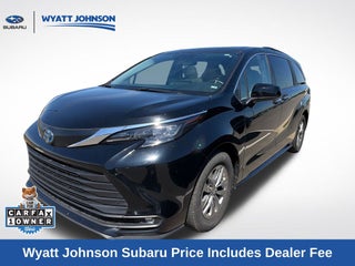 2025 Toyota Sienna XLE 8 Passenger