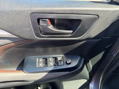 2018 Toyota Highlander LE