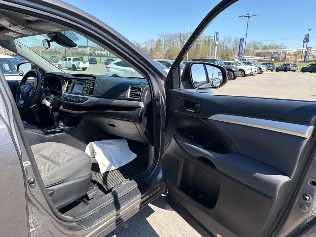 2018 Toyota Highlander LE