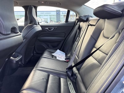 2024 Volvo S60 B5 Plus Dark Theme