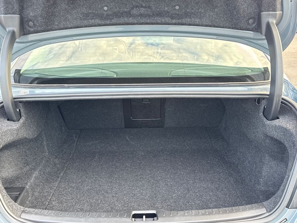 2024 Volvo S60 B5 Plus Dark Theme